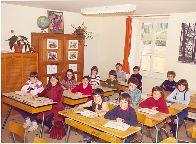 182 - 1983 A l'école laïque en 1983